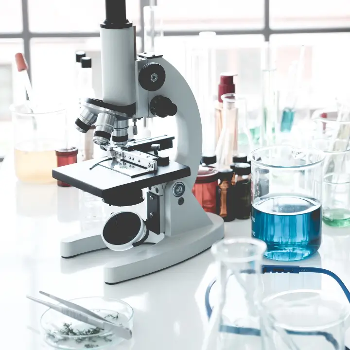 Microscope
